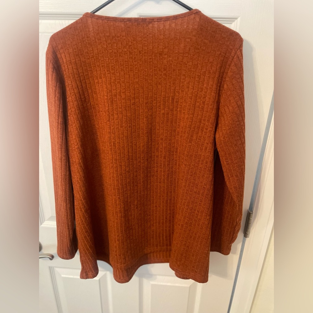 Round Neck Button Detail Ribbed Knit Sweater - Picture 8 of 8